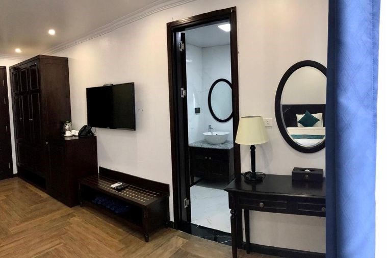 Khách Sạn La Stella Hạ Long